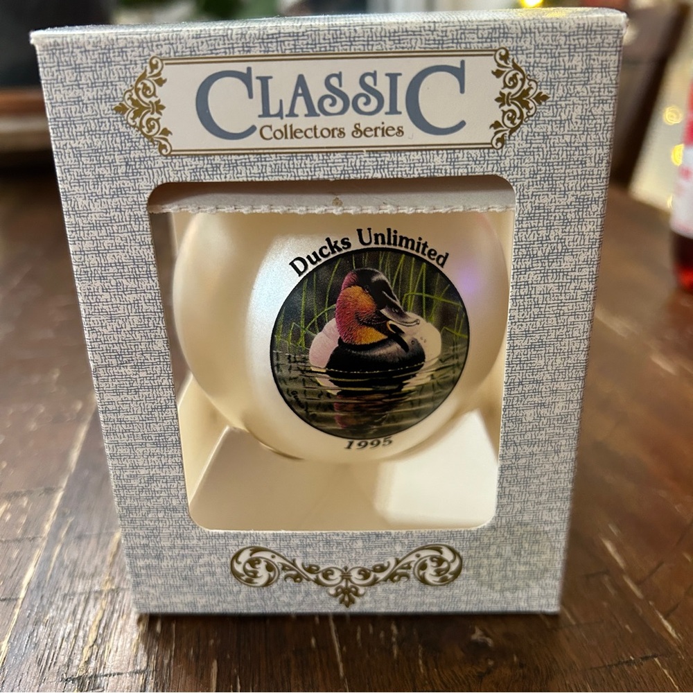 Vintage Ducks Unlimited Classic Collectors Series Ornament‎ - White